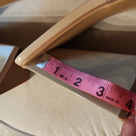 Cape Robbin Remember Your Comfort slide. Great Condition! Sz. 9. - Picture 8 of 8